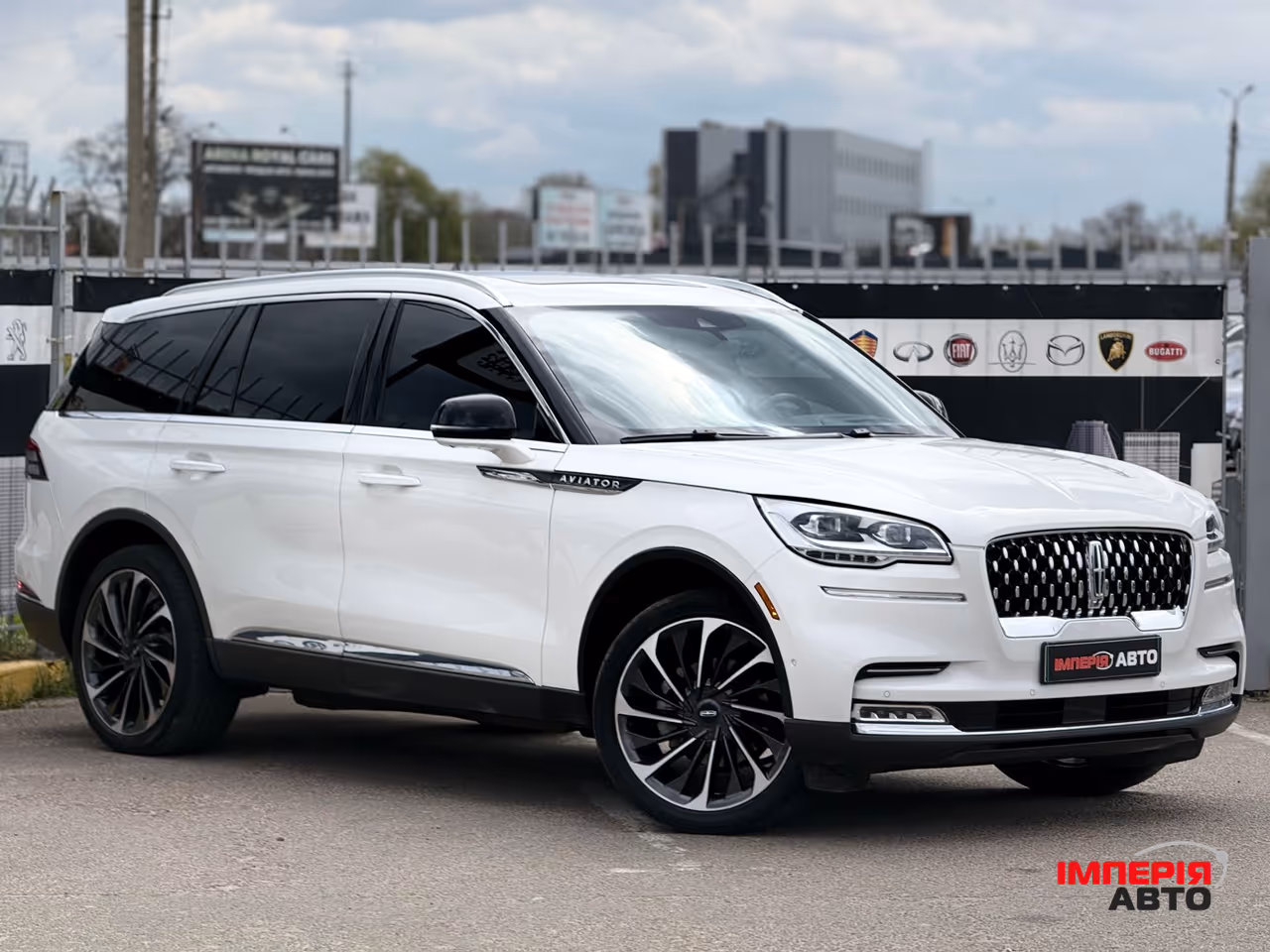 Lincoln Aviator - фото 15