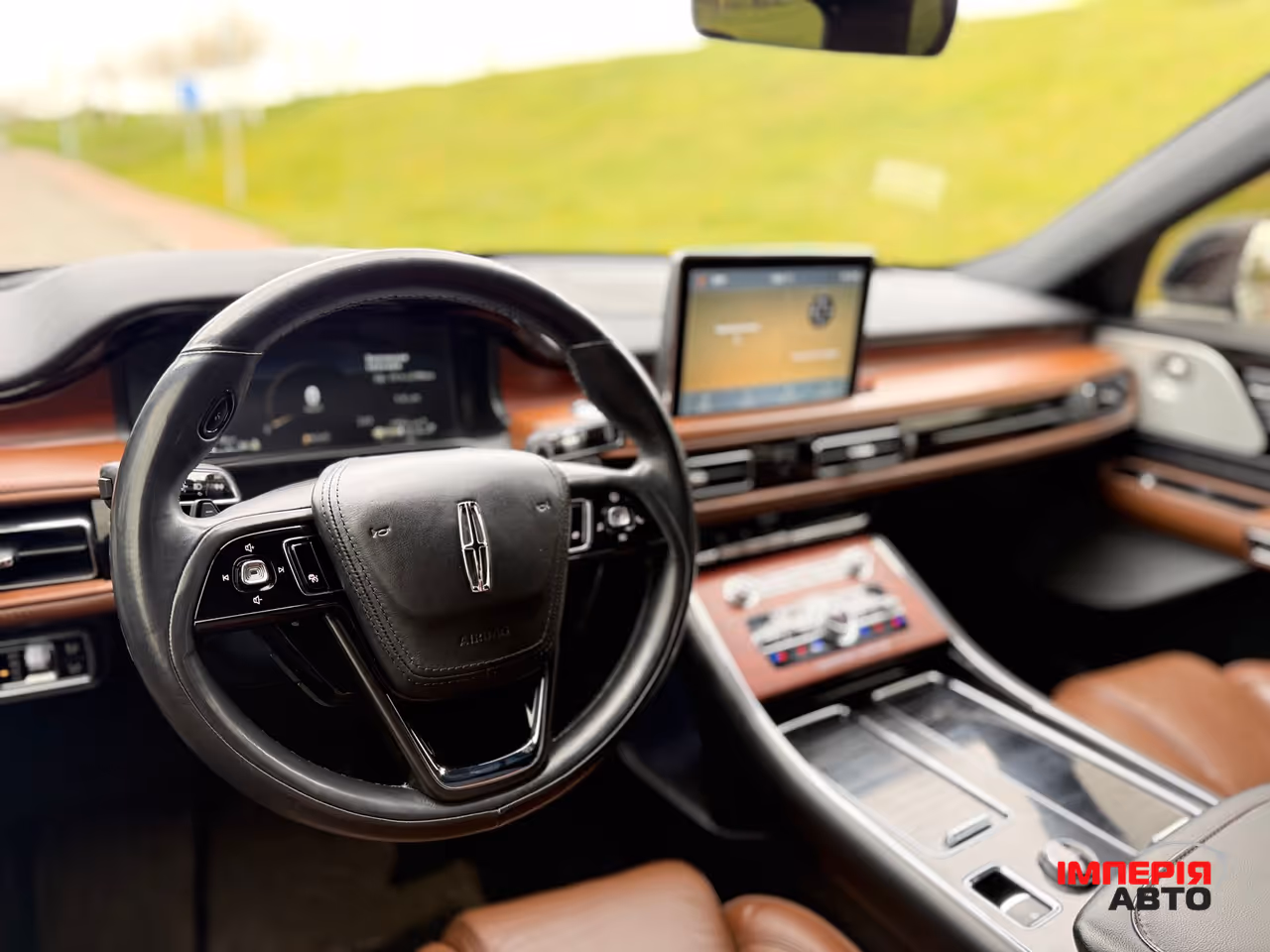 Lincoln Aviator - фото 31