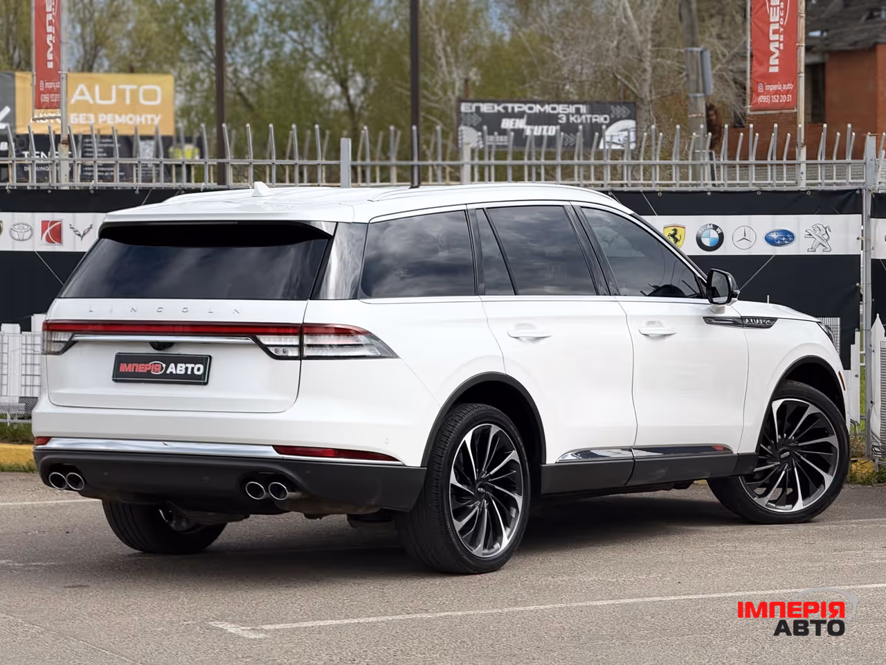 Lincoln Aviator - фото 10