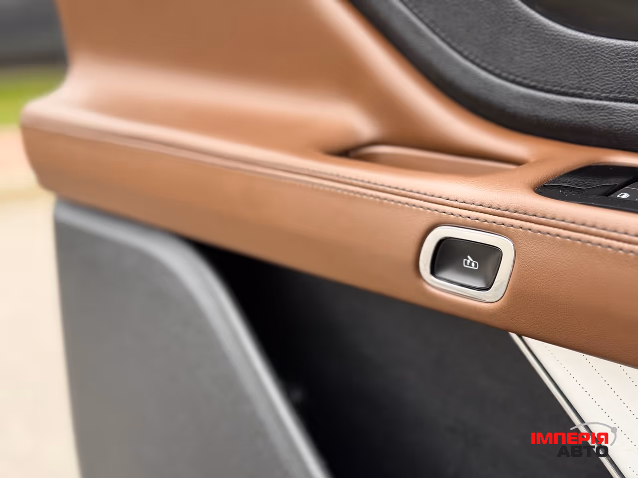 Lincoln Aviator - фото 17