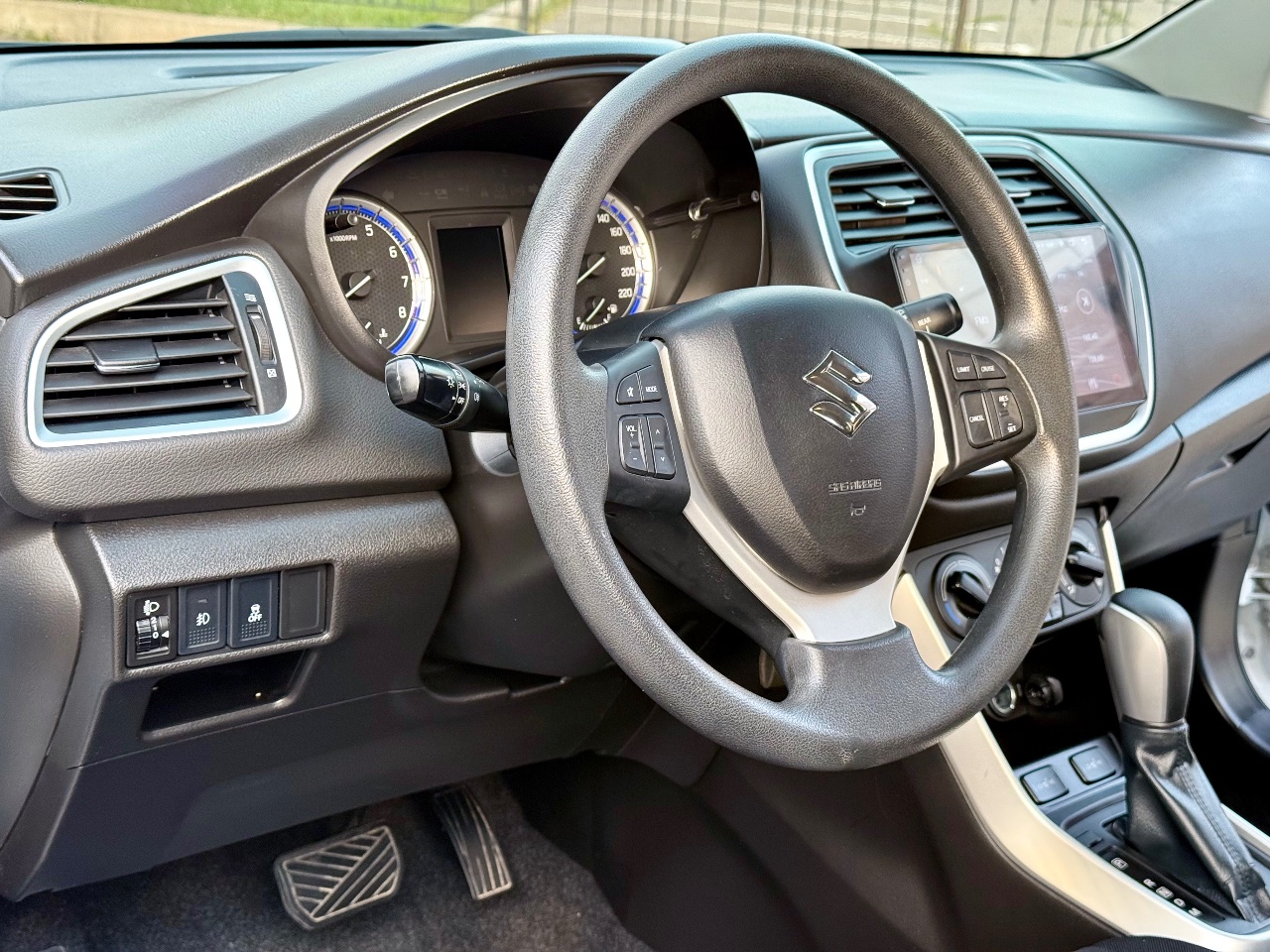 Suzuki SX4 - фото 23