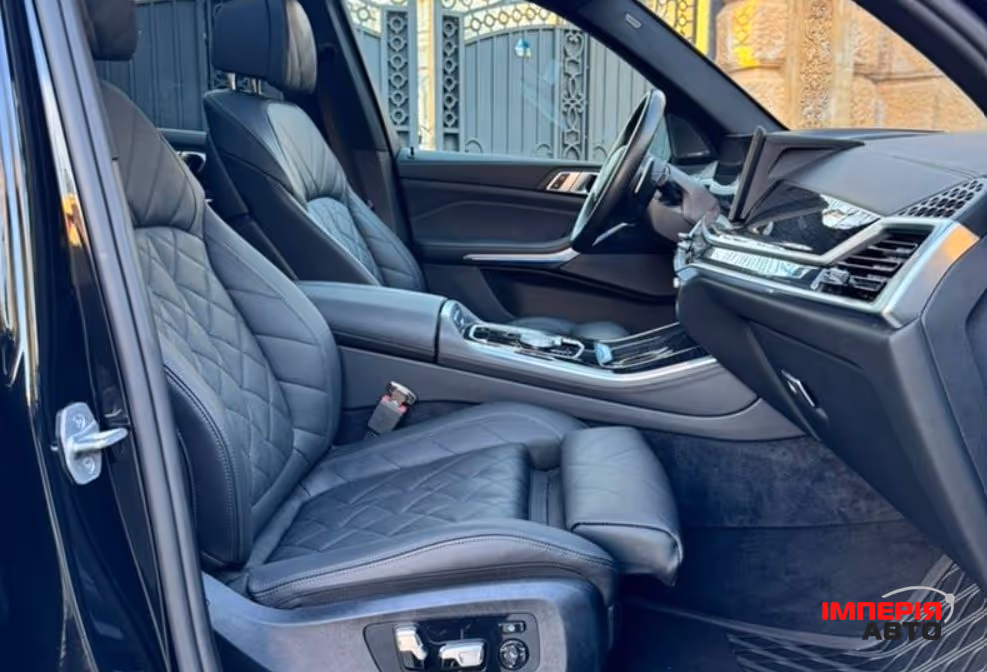 BMW X5 - фото 8