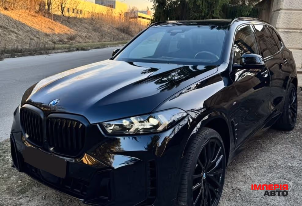 BMW X5 - фото 1