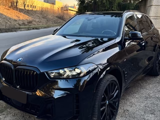 BMW X5 - фото 1