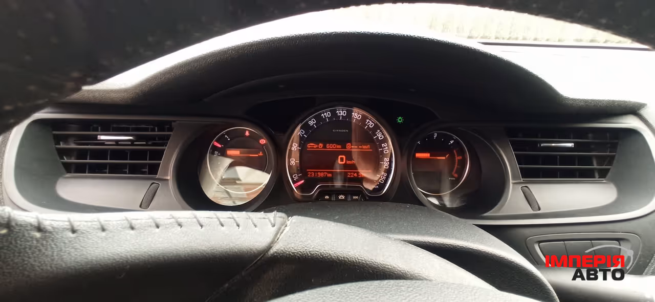Citroen C5 - фото 14