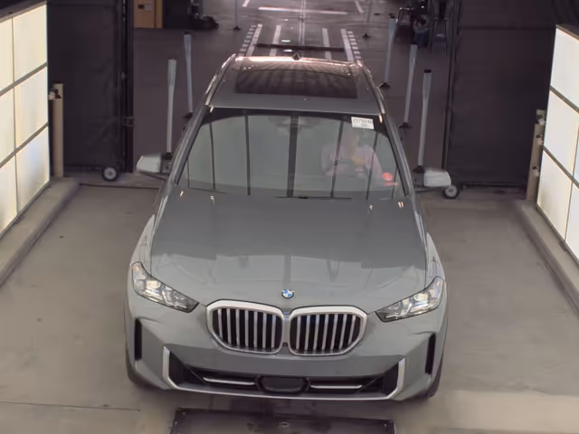 BMW X5 - фото 2