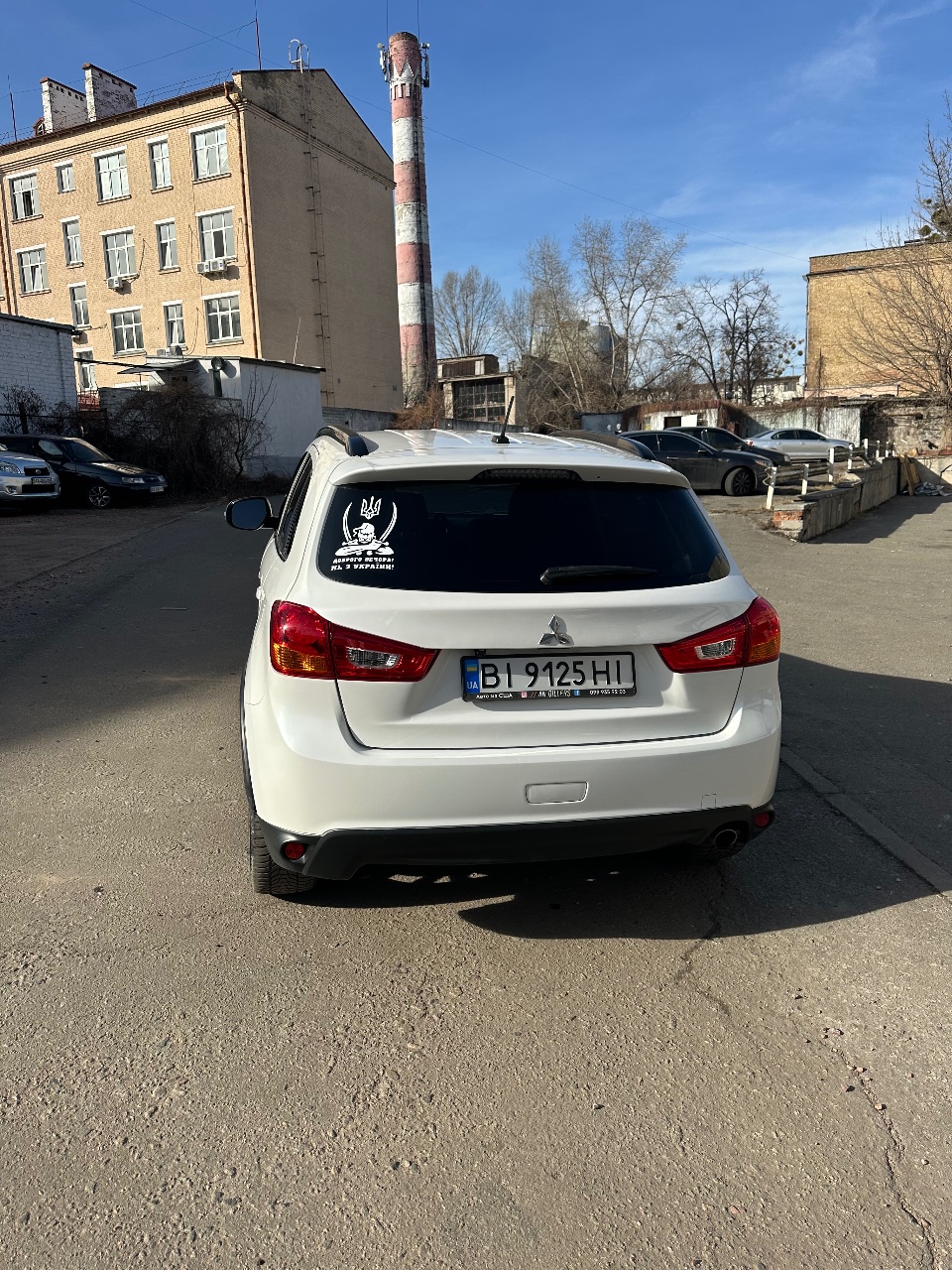 Mitsubishi Outlander Sport - фото 11