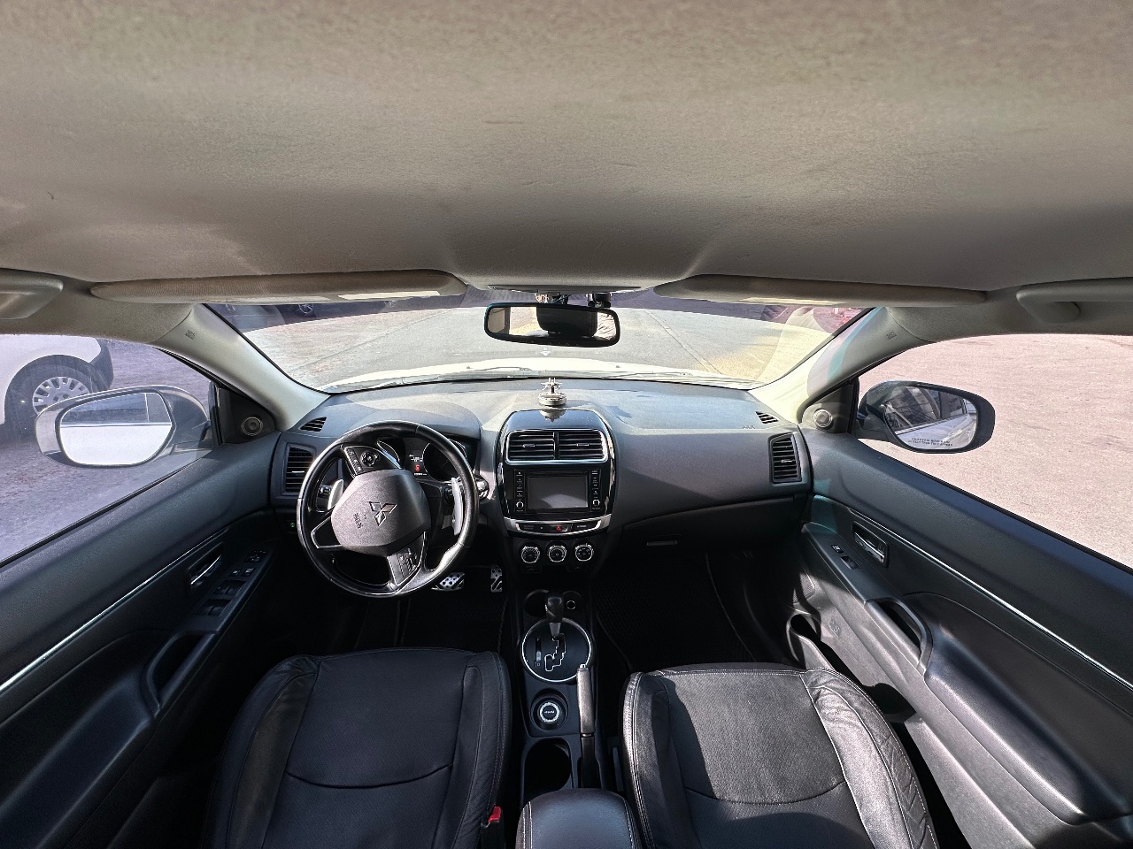 Mitsubishi Outlander Sport - фото 6