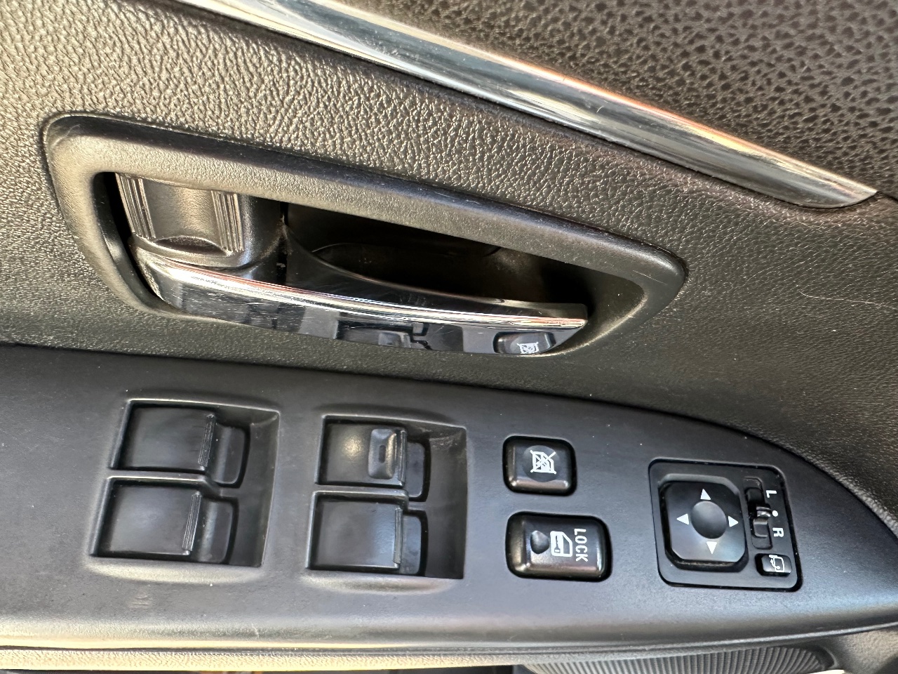 Mitsubishi Outlander Sport - фото 9