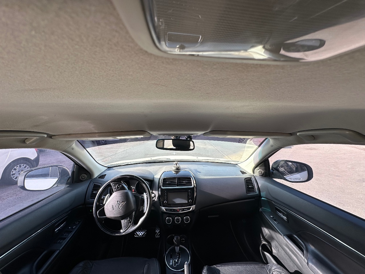 Mitsubishi Outlander Sport - фото 2