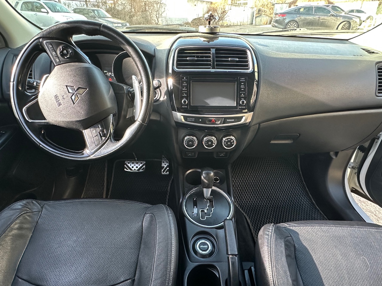 Mitsubishi Outlander Sport - фото 16