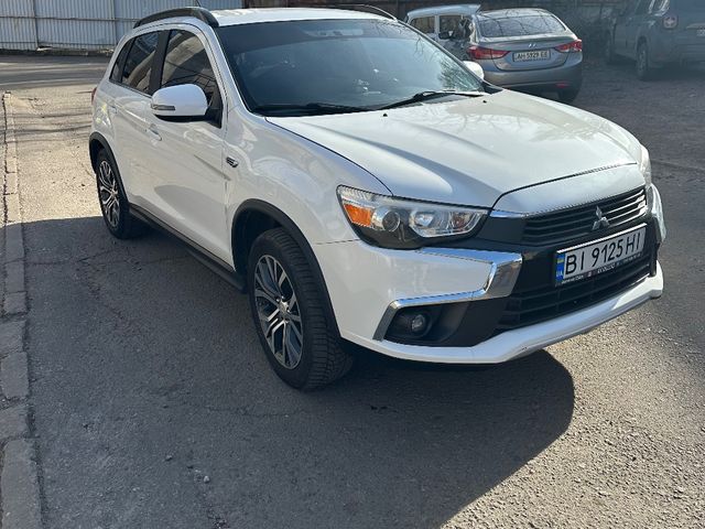 Mitsubishi Outlander Sport - фото 3