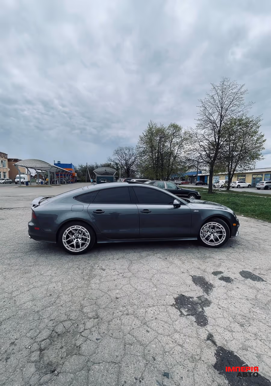 Audi A7 - фото 4