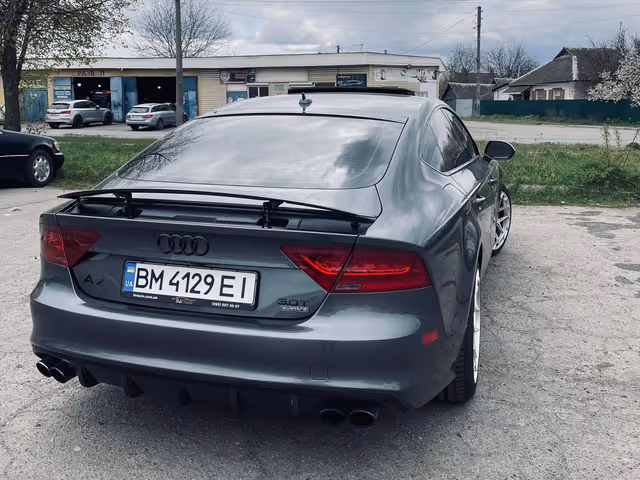 Audi A7 - фото 5