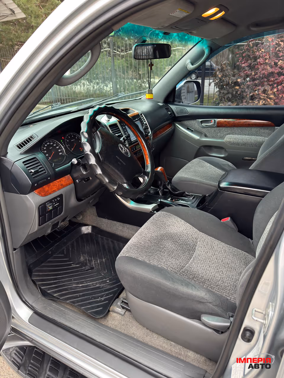 Toyota Land Cruiser Prado - фото 12