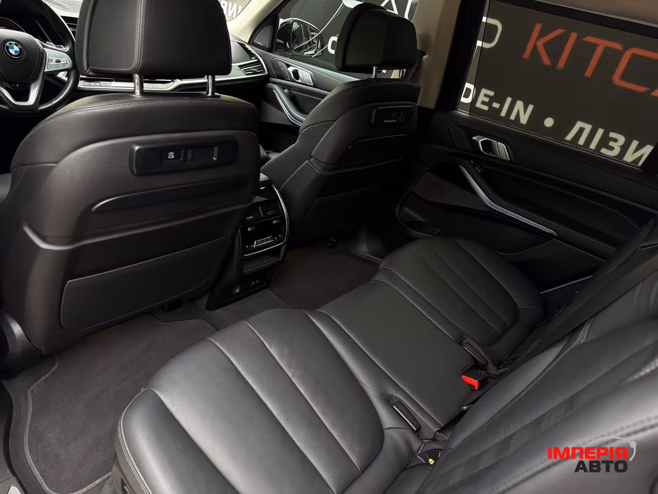 BMW X7 - фото 9
