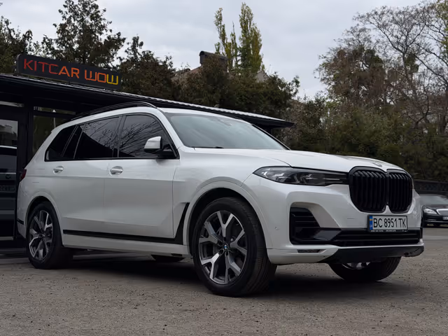 BMW X7 - фото 3