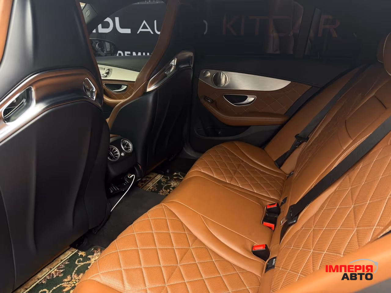 Mercedes-Benz C-Класс AMG - фото 9