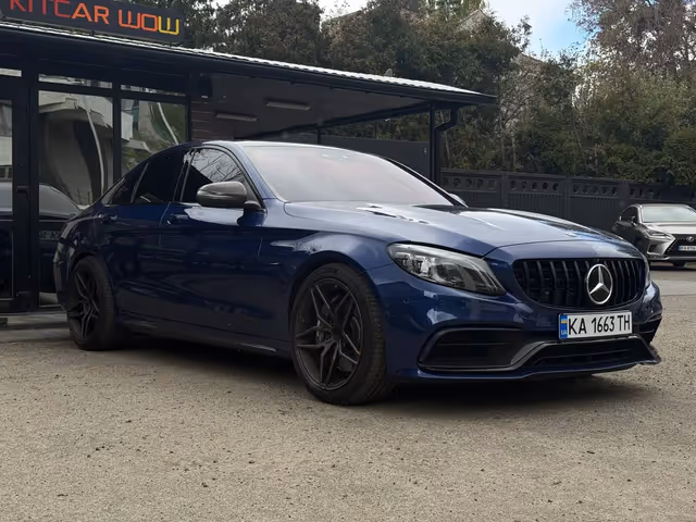 Mercedes-Benz C-Класс AMG - фото 3