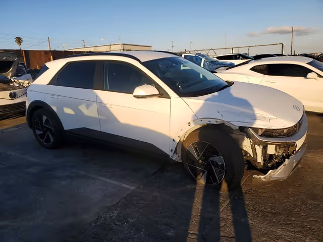 Hyundai IONIQ 5 - фото 3