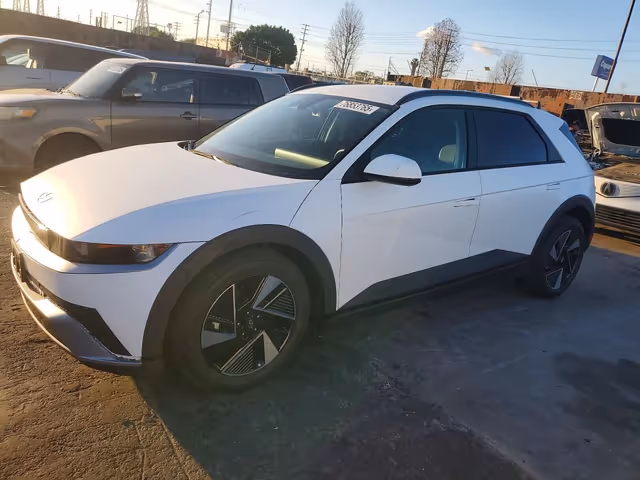Hyundai IONIQ 5 - фото 1