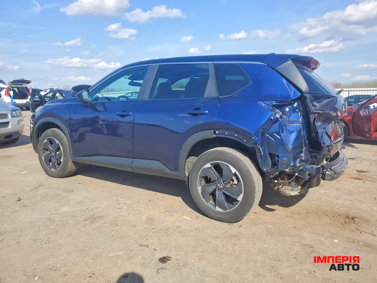 Nissan Rogue - фото 4
