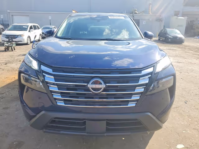 Nissan Rogue - фото 2