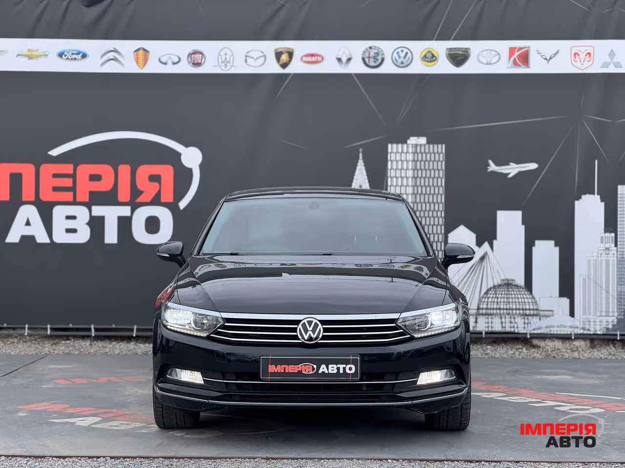 Volkswagen Passat - фото 2