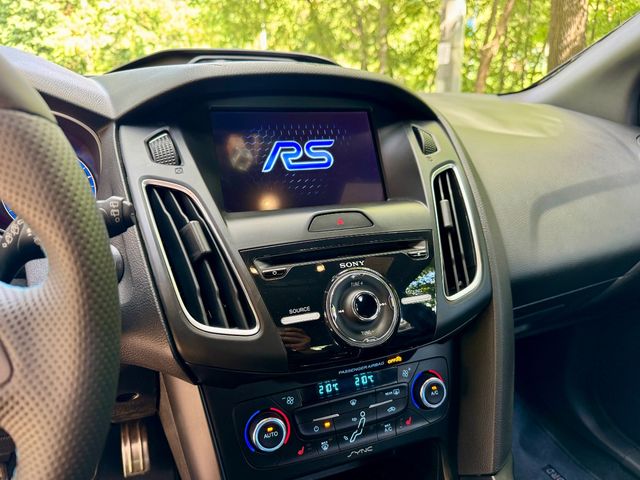 Ford Focus RS - фото 3