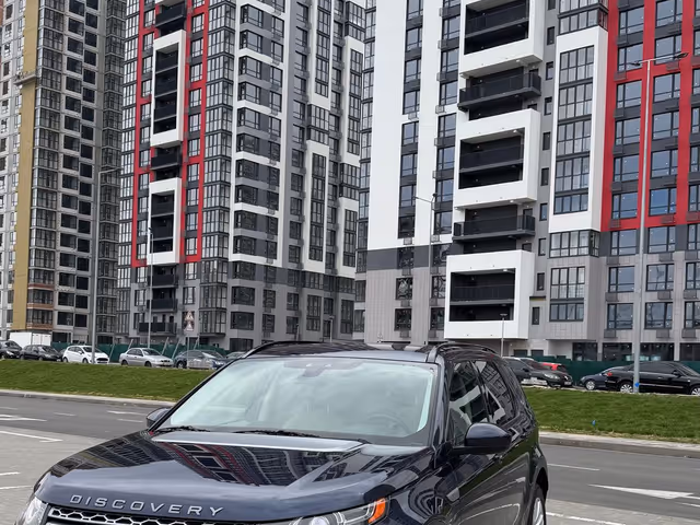 Land Rover Discovery Sport - фото 1