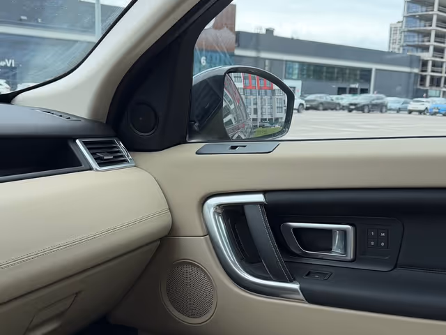Land Rover Discovery Sport - фото 2
