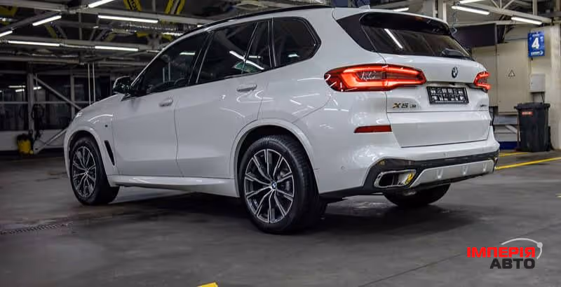 BMW X5 - фото 3