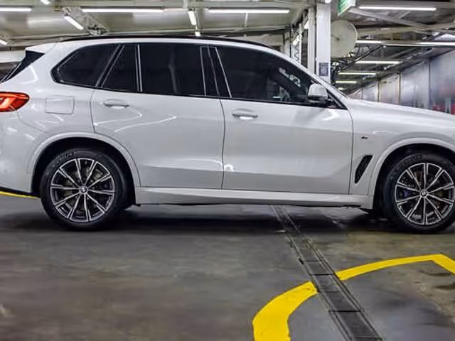 BMW X5 - фото 5
