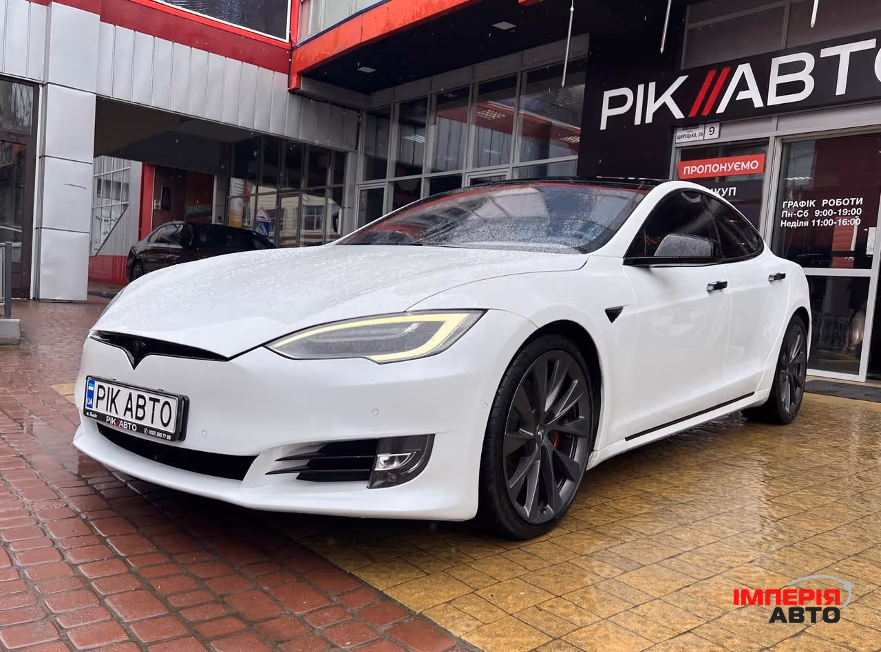 Tesla Model S - фото 2