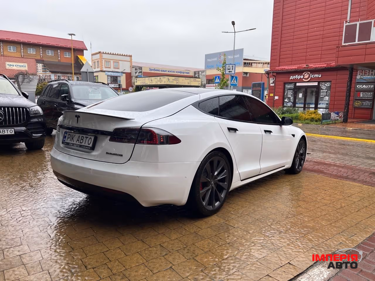 Tesla Model S - фото 4