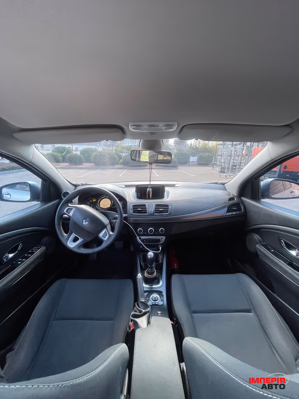 Renault Megane - фото 9