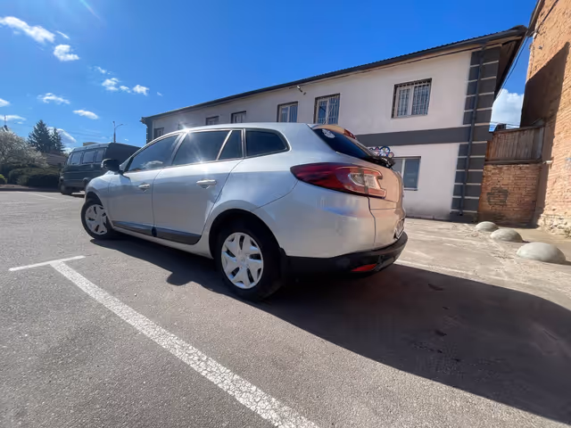 Renault Megane - фото 4