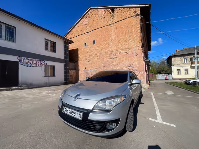 Renault Megane - фото 2