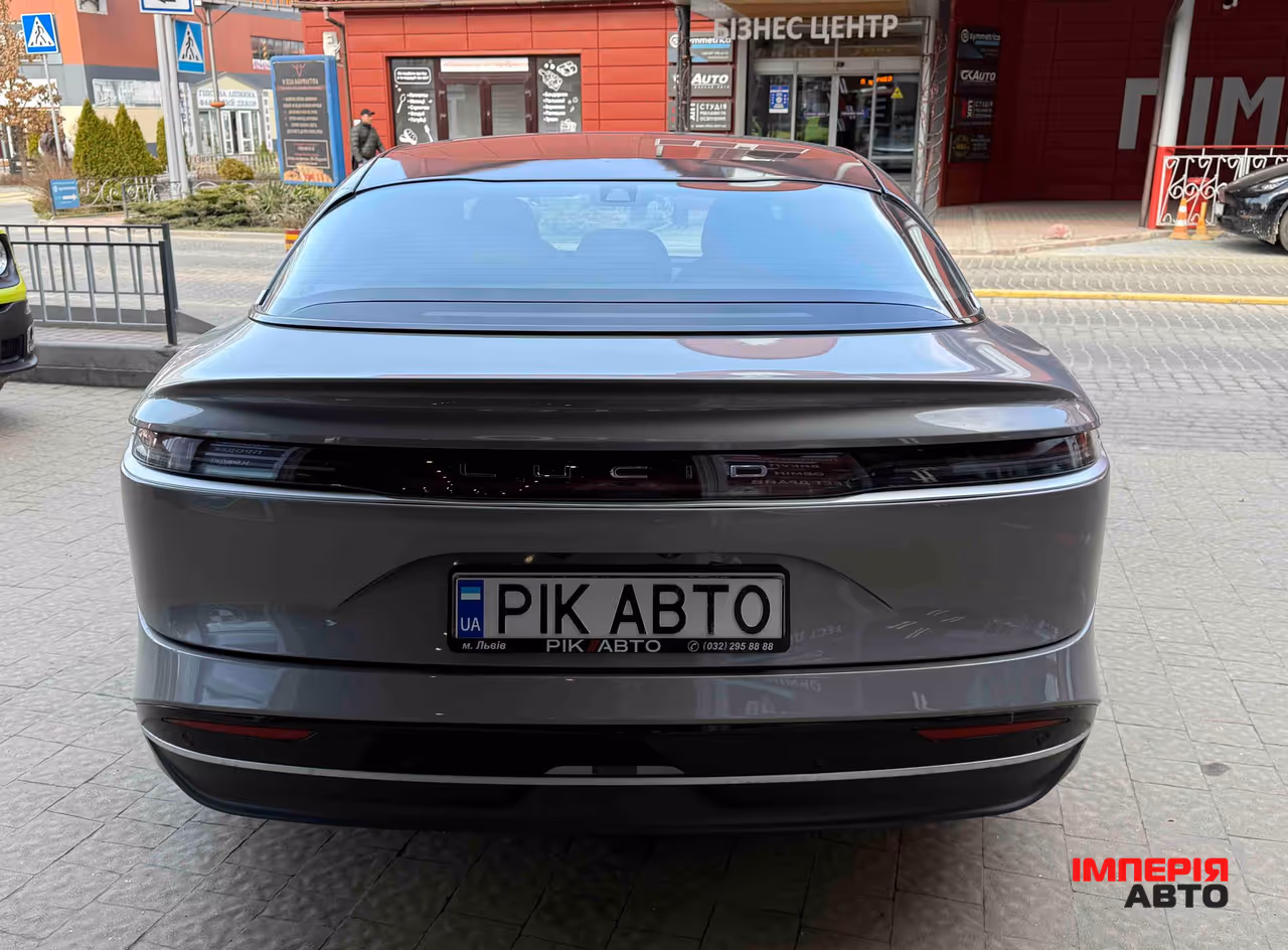 Lucid Air - фото 10