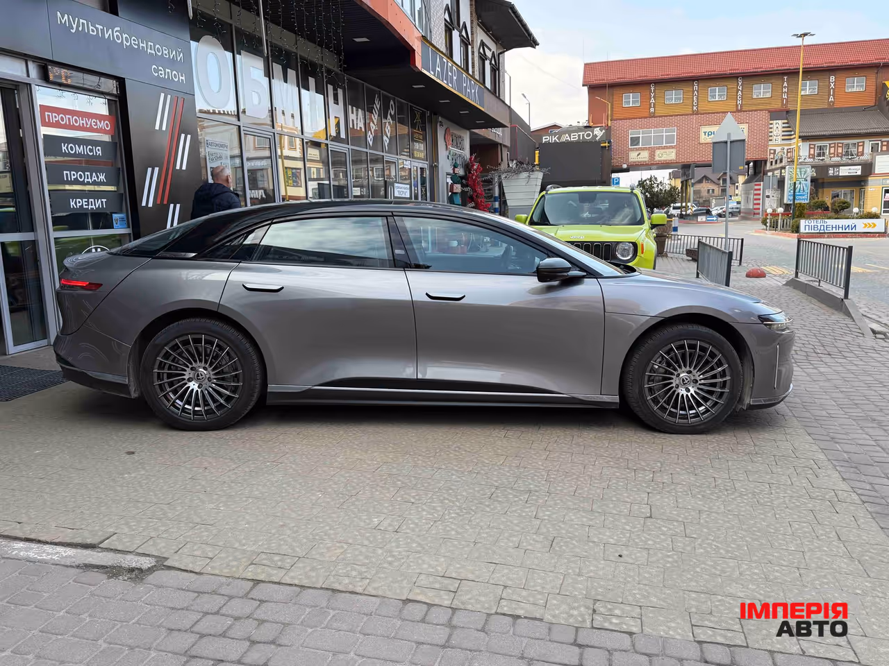 Lucid Air - фото 8