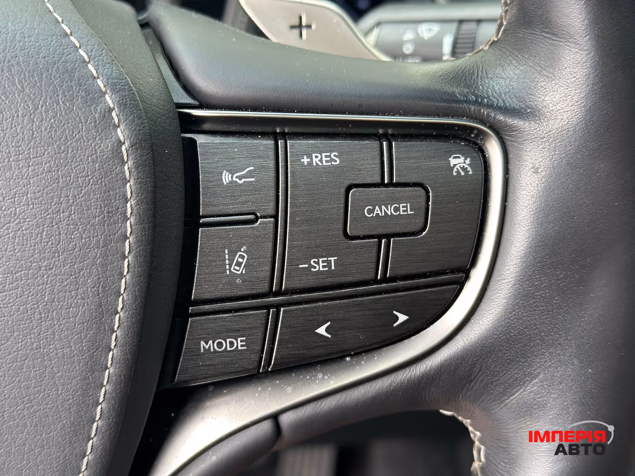Lexus LS - фото 30