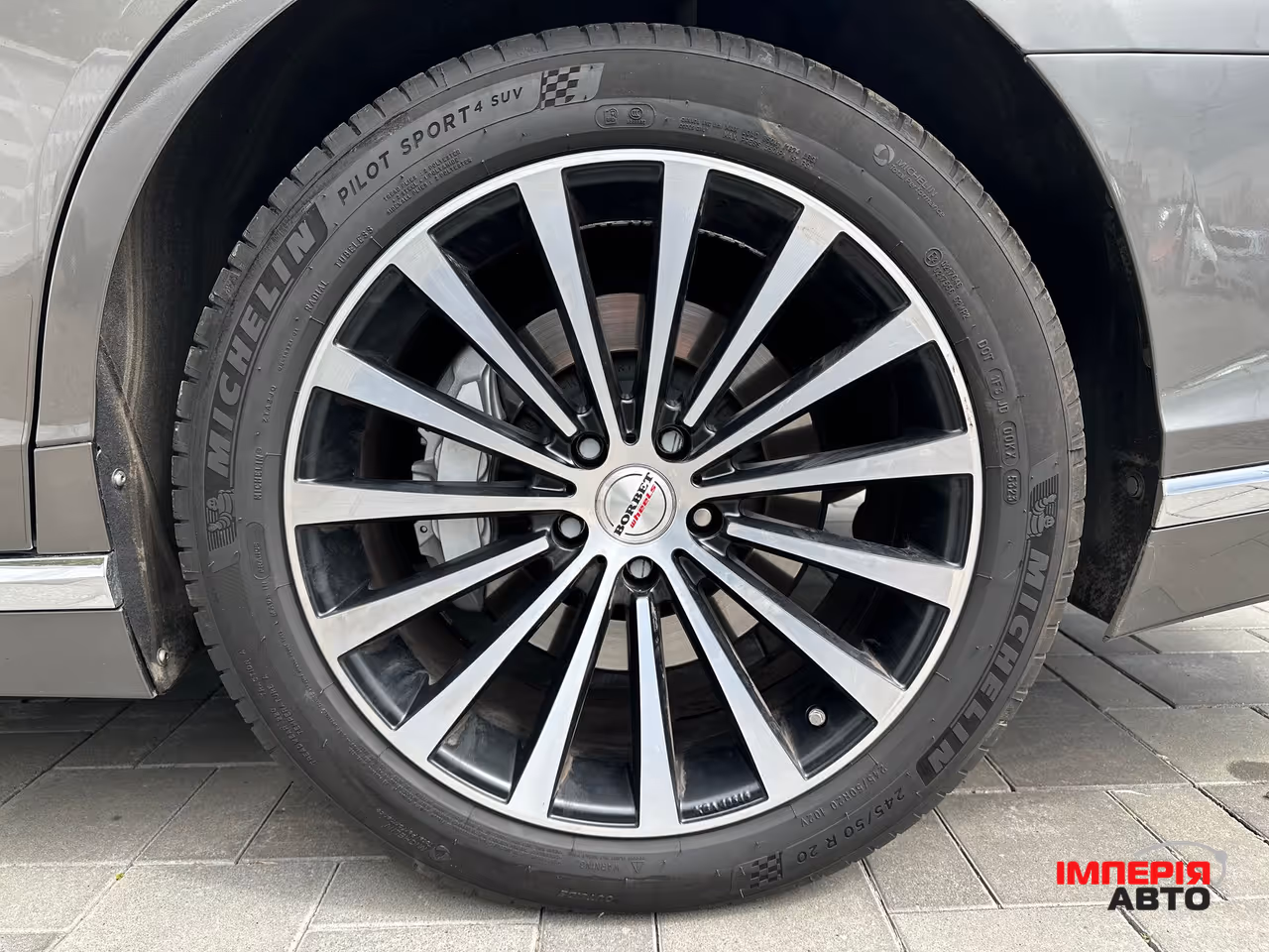 Lexus LS - фото 11