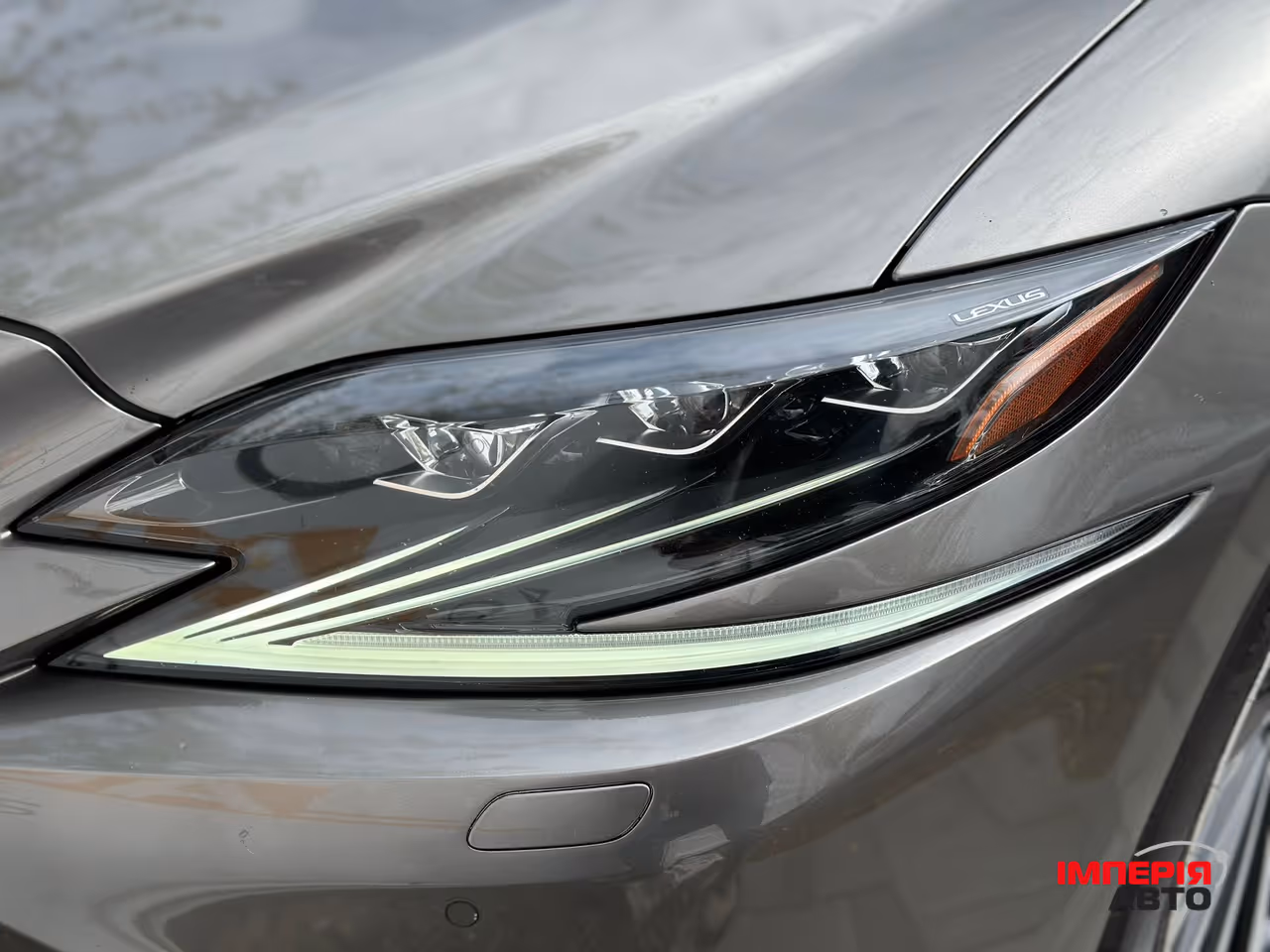 Lexus LS - фото 4