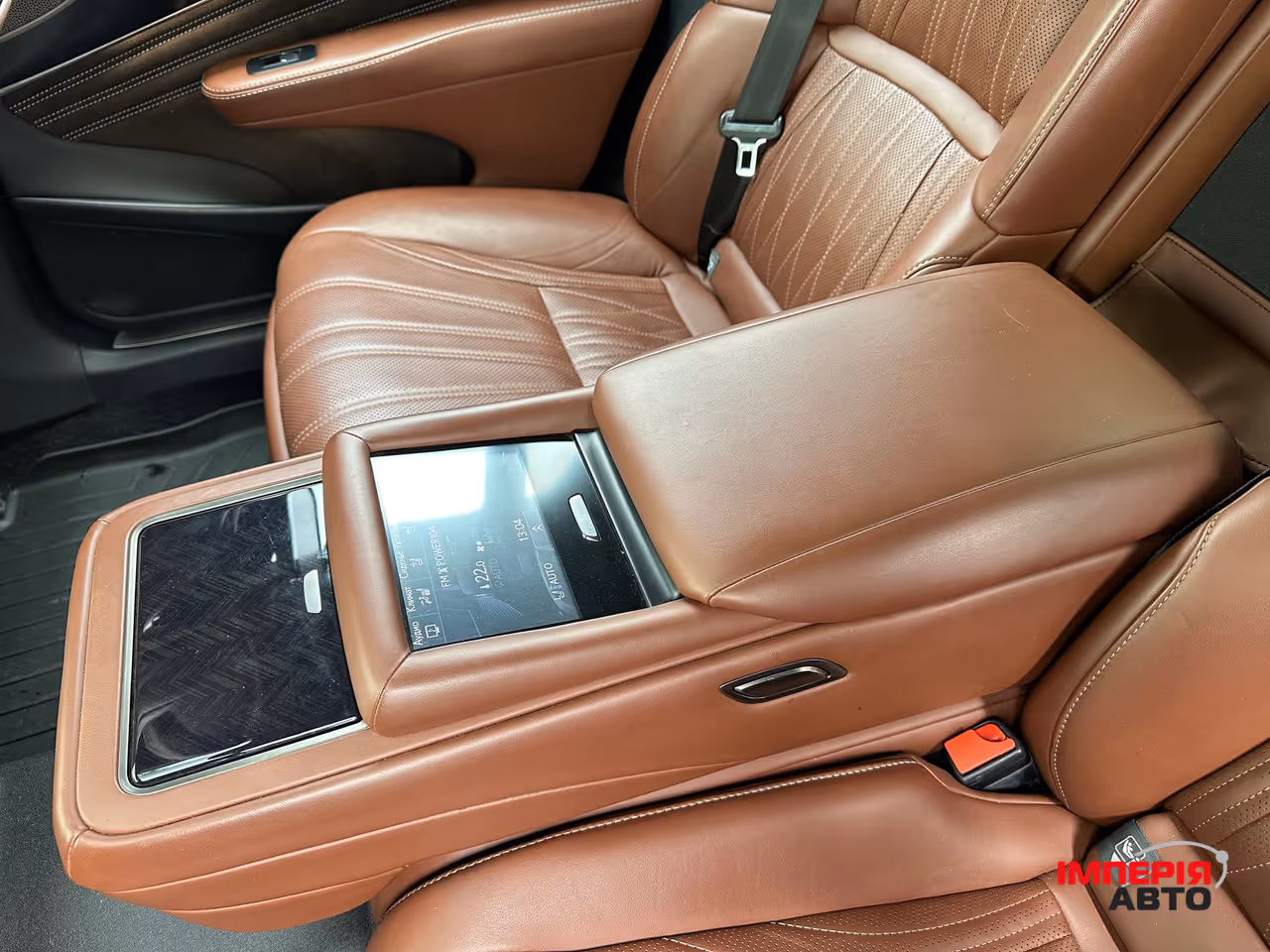 Lexus LS - фото 43