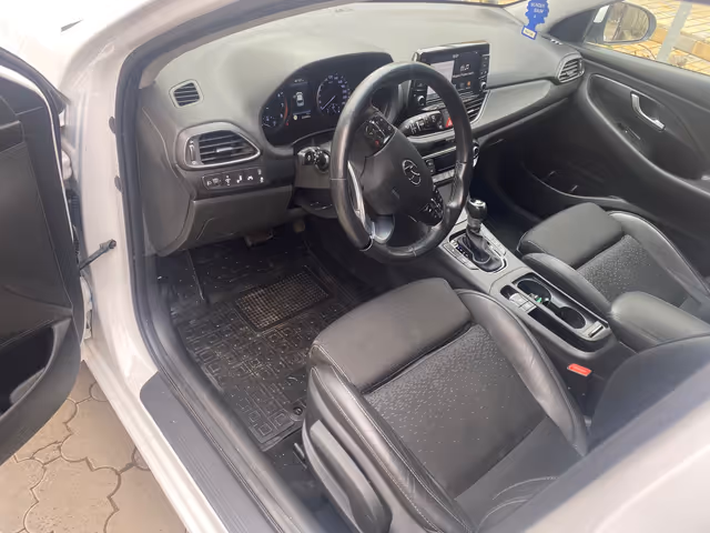 Hyundai i30 - фото 5