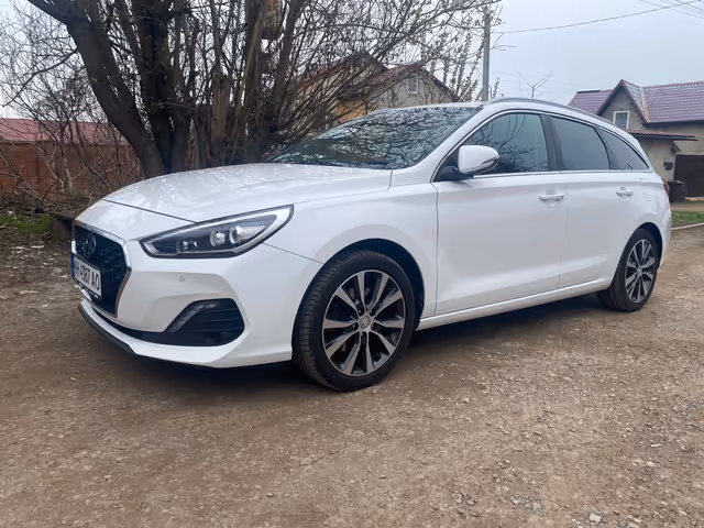 Hyundai i30 - фото 2