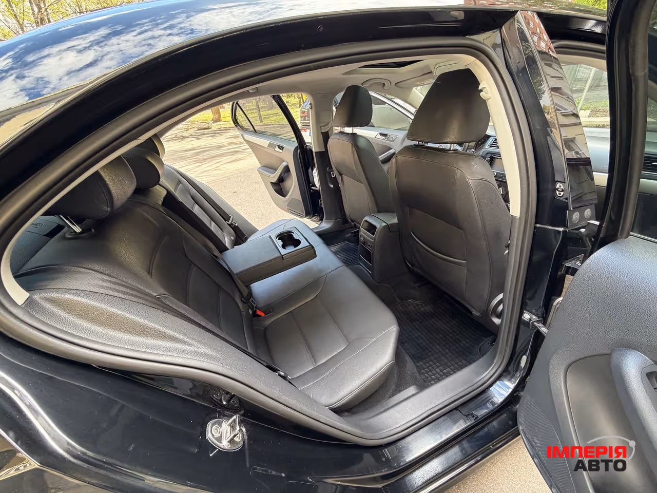Volkswagen Jetta - фото 12