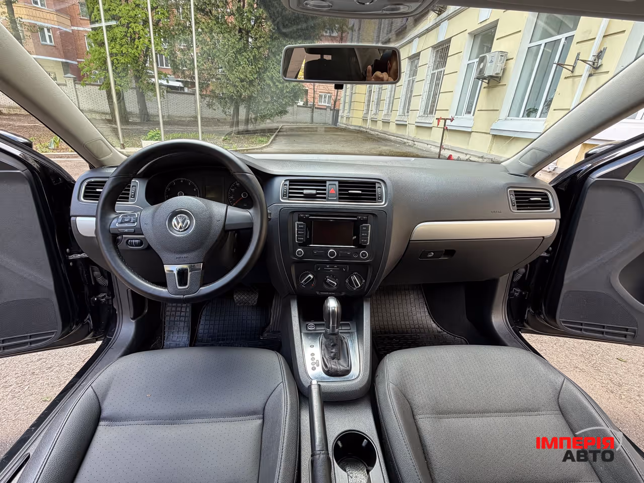 Volkswagen Jetta - фото 8