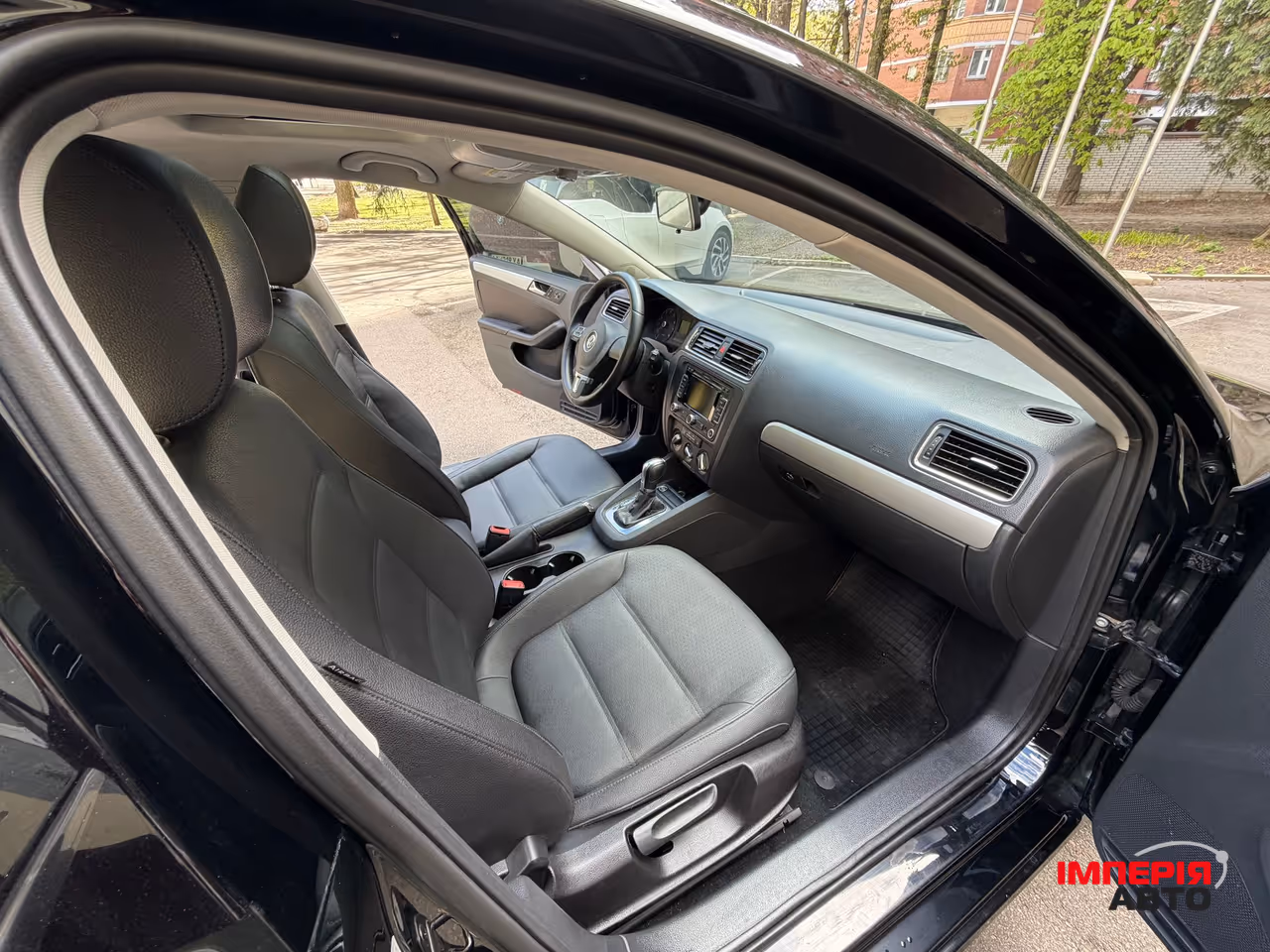 Volkswagen Jetta - фото 10