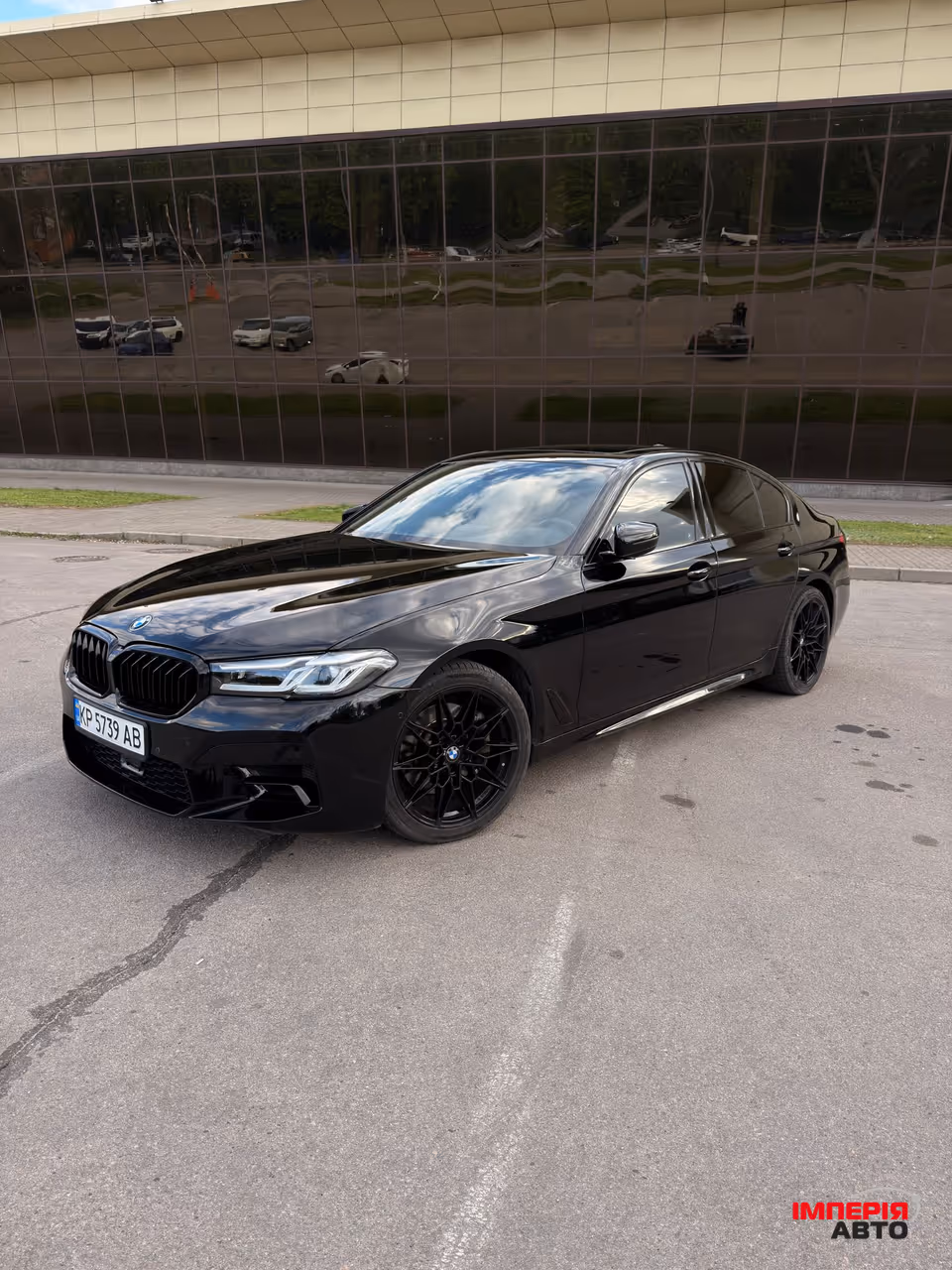 BMW 5 серії - фото 1